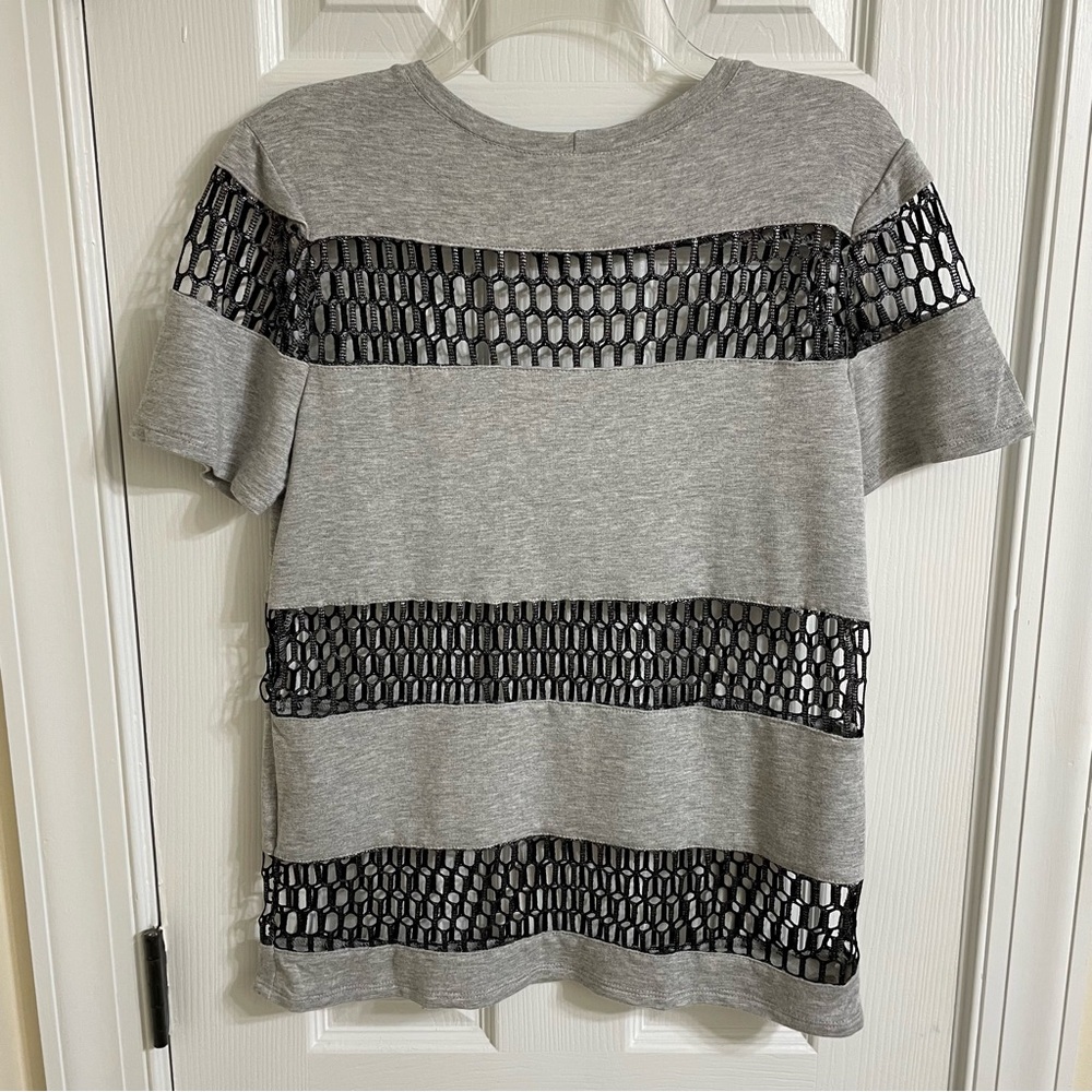 Benjamin Jay Light Gray Black Mesh Short Sleeve Top Women’s Size M - Picture 4 of 7